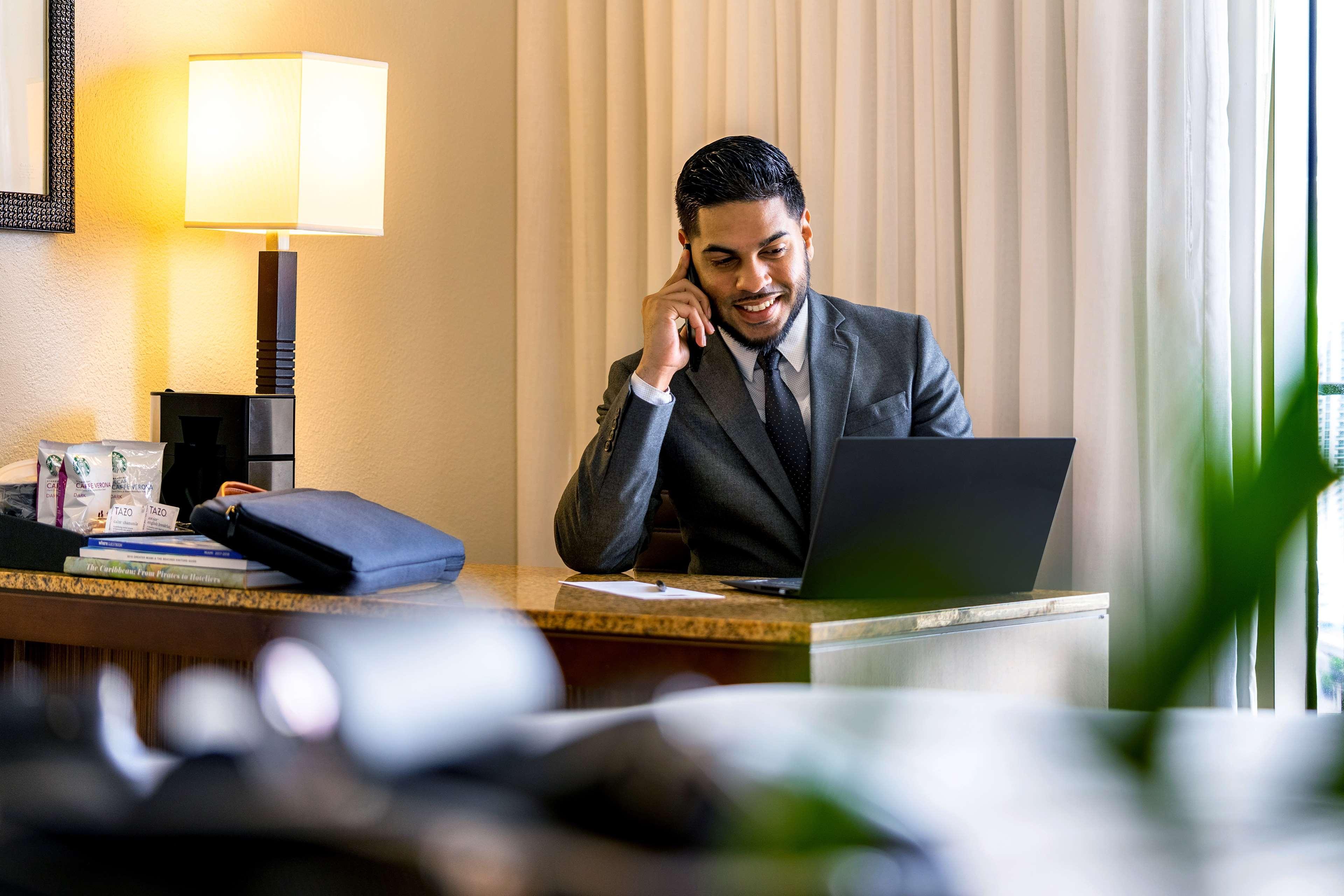 Hyatt Regency Miami Hotel Ngoại thất bức ảnh